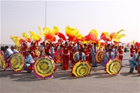 職工表演的陜北秧歌